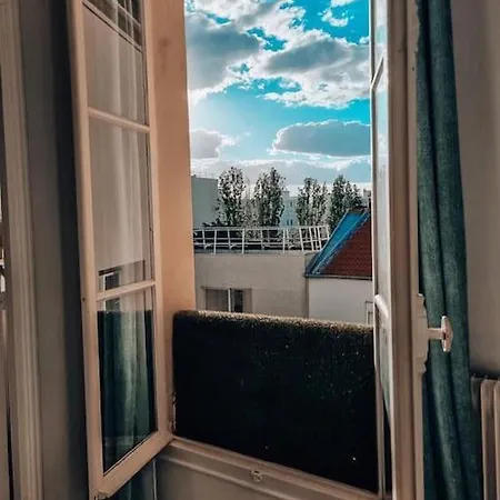 Apartman At Perret Levallois-Perret
