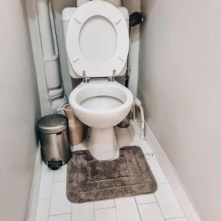 At Perret Apartman Levallois-Perret